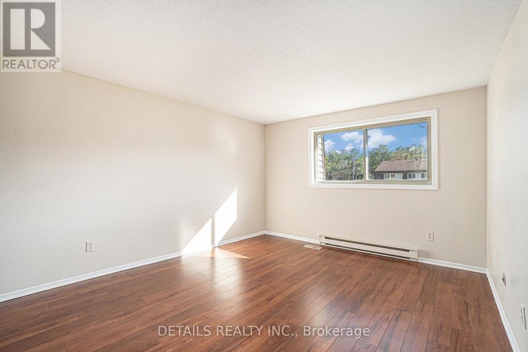 28238202/5d-forester-crescent/westcliffe-estates/ottawa/ontario/K2H8Y1_17