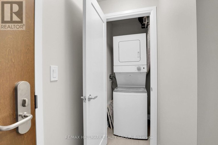 29615979/1904-805-carling-avenue/west-centre-town/ottawa/ontario/K1Z7L1_28