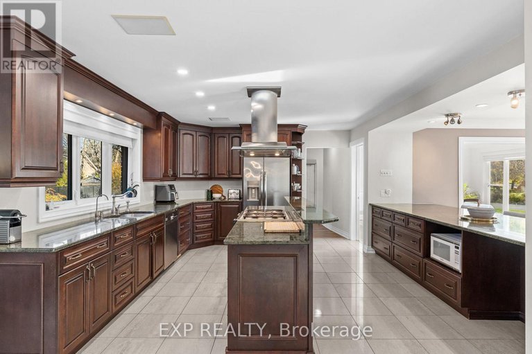 29106275/1353-pelkey-court/manotick-village-manotick-estates/ottawa/ontario/K4M1K8_7