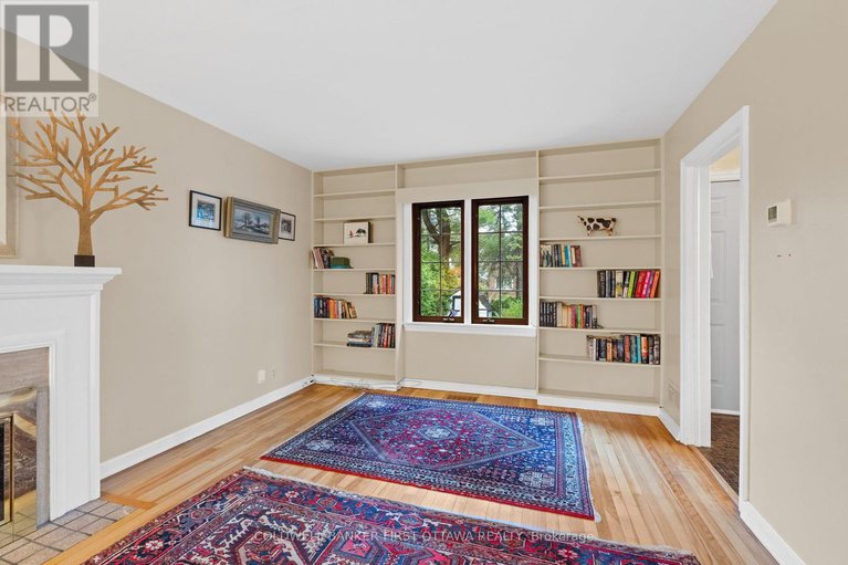 28932809/895-dundee-avenue/queensway-terrace-north/ottawa/ontario/K2B5T2_23