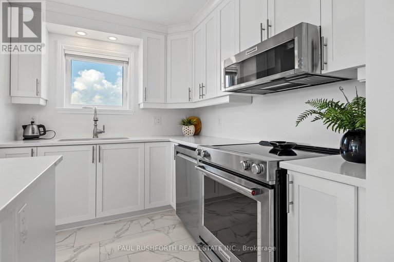 28459487/407-330-montee-outaouais-street/town-of-rockland/clarence-rockland/ontario/K4K1G2_8
