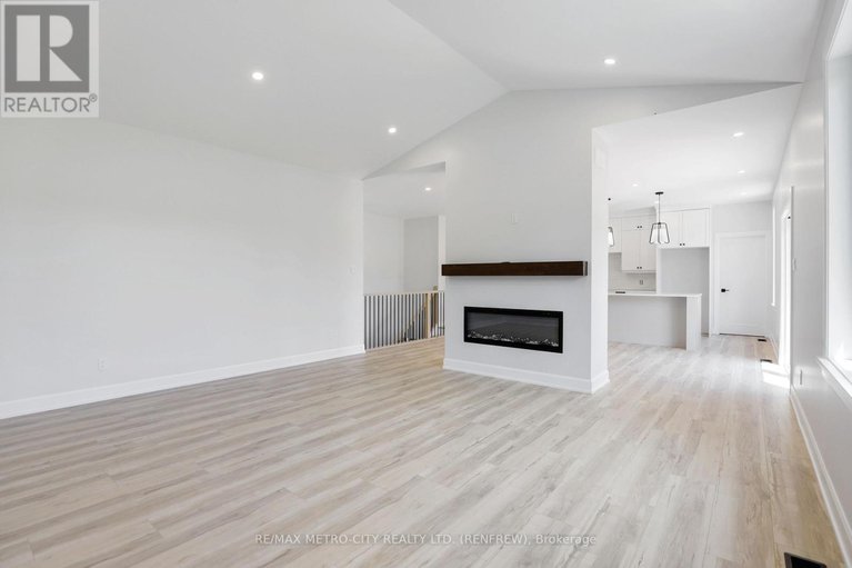 28632325/27-tinswood-road/horton-twp/horton/ontario/K7V3Z8_20