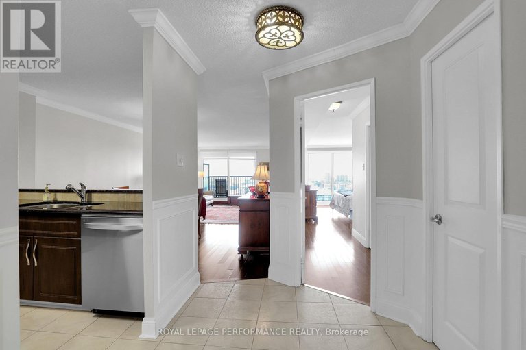 29432607/2708-545-st-laurent-boulevard/viscount-alexander-park/ottawa/ontario/K1K4H9_5