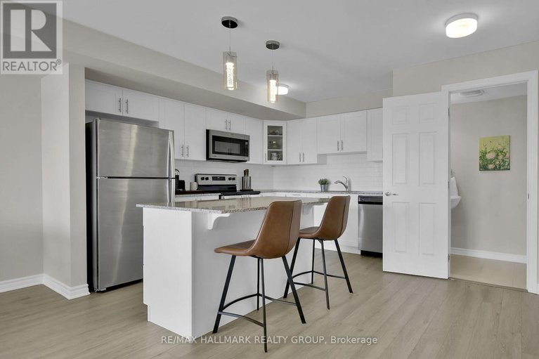 29641678/220-pilot-private/emerald-meadowstrailwest/ottawa/ontario/K2V0S4_29