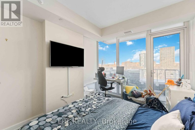 28356042/307-111-champagne-avenue-s/west-centre-town/ottawa/ontario/K1S5V3_16