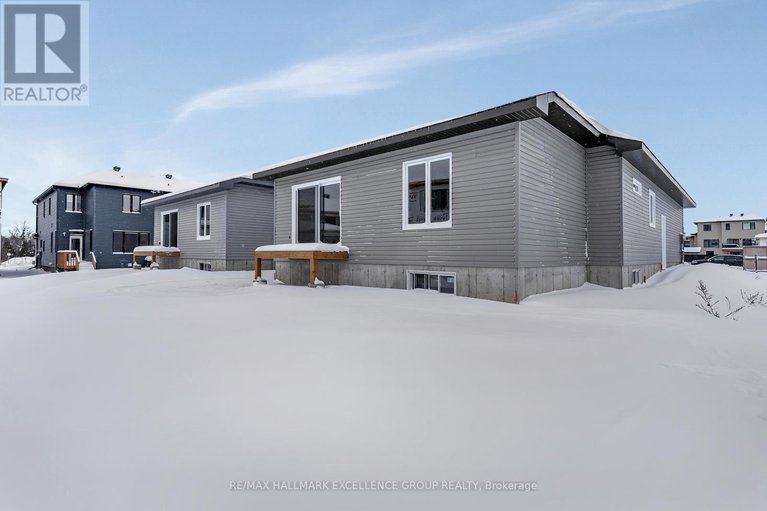 29029811/1117-bronze-lot-105-avenue/clarencerockland-twp/clarence-rockland/ontario/K4K0N4_47