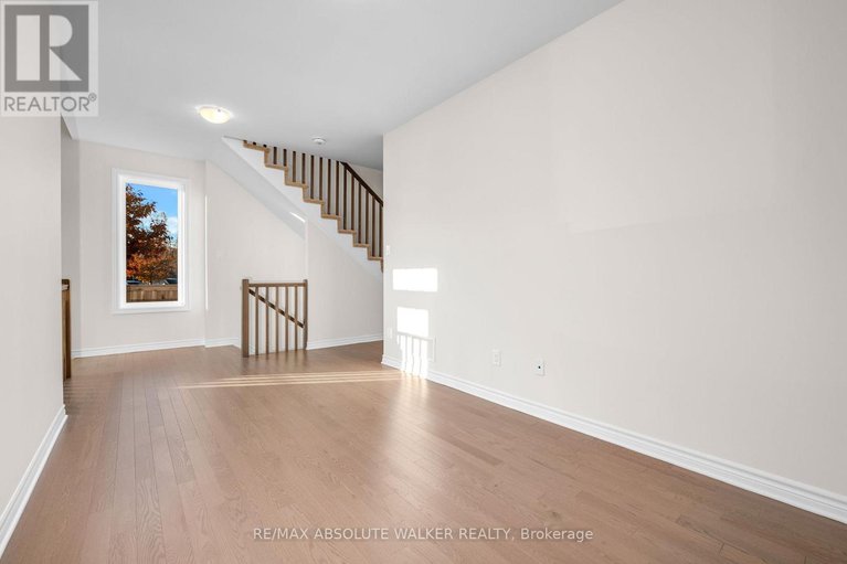 29075457/702-du-rivage-street/town-of-rockland/clarence-rockland/ontario/K4K0K1_4