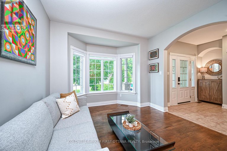28556106/105-sirocco-crescent/stittsville-north/ottawa/ontario/K2S2C9_5
