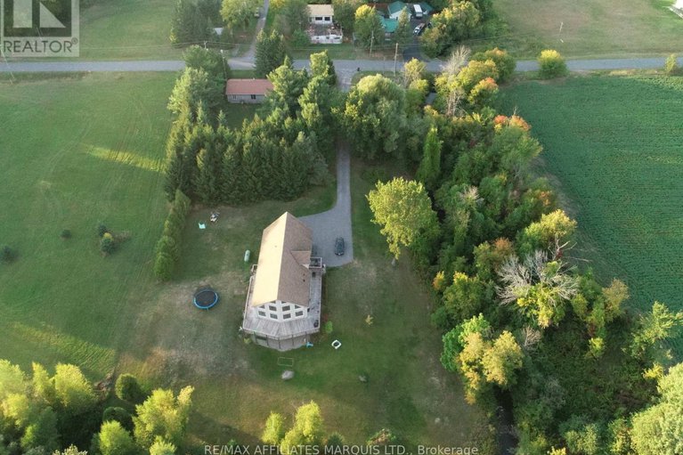 28879635/35-nevada-street/moose-creek/north-stormont/ontario/K0C1W0_7