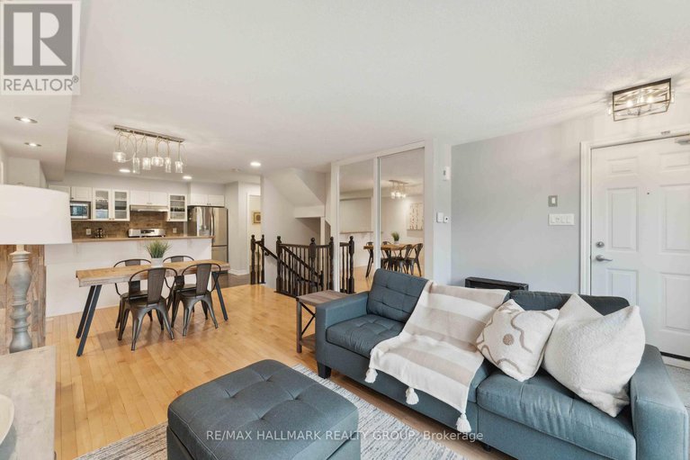 28421712/293a-titanium-private/convent-glen-north/ottawa/ontario/K1C0A5_4