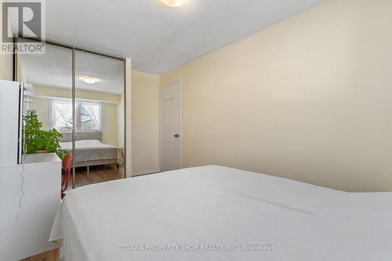 29416956/d-20-benlea-drive/tanglewood/ottawa/ontario/K2G4A8_16