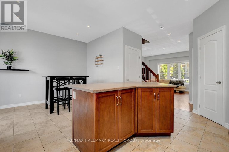 28388701/136-potts-private/notting-hillsummerside/ottawa/ontario/K4A0N7_12