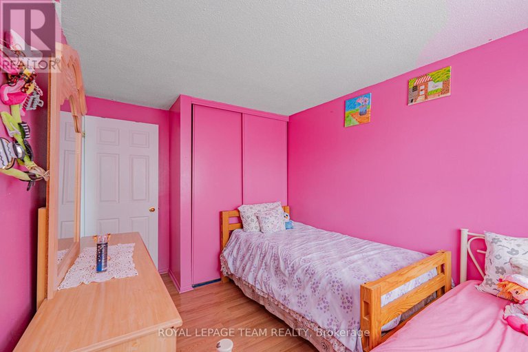 28757718/1461-murdock-gate/cyrville/ottawa/ontario/K1J8R4_19
