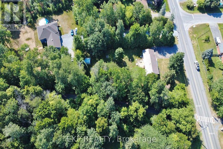 28769528/1083-eadie-road/village-of-russell/russell/ontario/K4R1E5_29