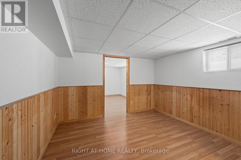 29357379/757-dickens-avenue/elmvale-acres/ottawa/ontario/K1G2X9_34