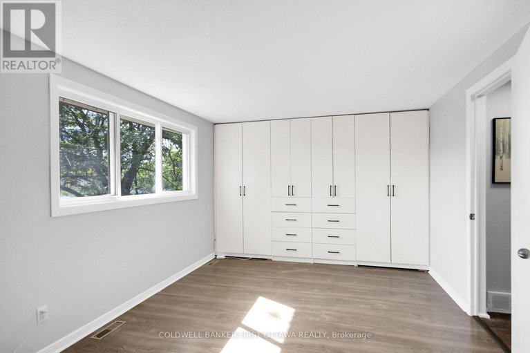 28965377/28-1466-foxwell-street-n/pineview/ottawa/ontario/K1B5J4_18