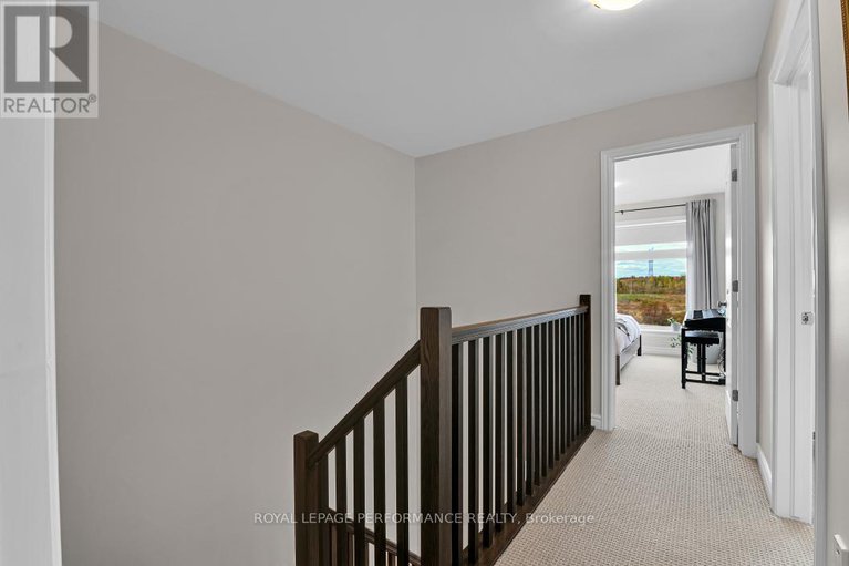28973137/22-verglas-lane/mer-bleuebradley-estatesanderson-park/ottawa/ontario/K1W0P5_22