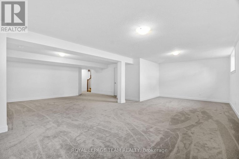 28957863/76-big-dipper-street/riverside-southgloucester-glen/ottawa/ontario/K4M0L8_31