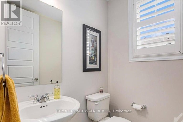 29433241/741-derreen-avenue/stittsville-north/ottawa/ontario/K2S2Y9_10