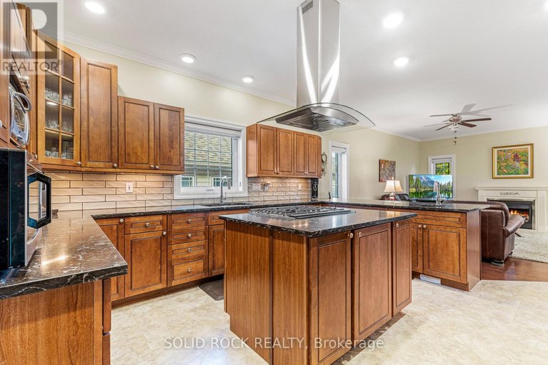 29656680/1021-crestwood-drive/brockville/brockville/ontario/K6V7N1_13