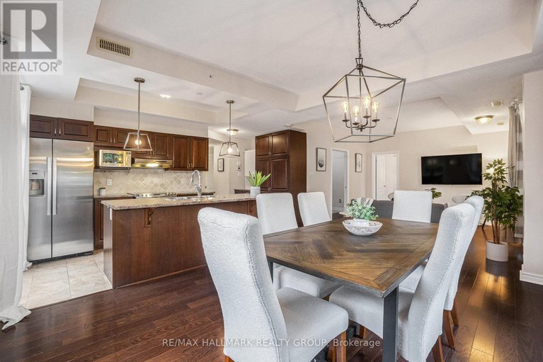 29027462/101-120-montblanc-private/convent-glen-north/ottawa/ontario/K1C0B1_13