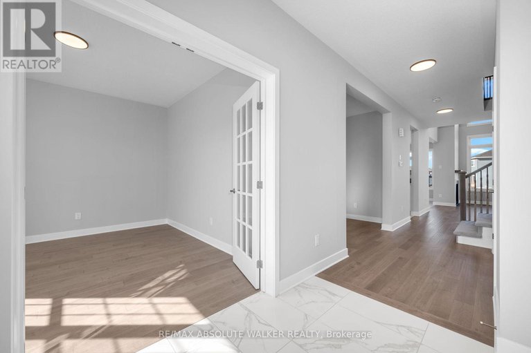 29090104/584-paakanaak-avenue/blossom-parkkemp-parkfindlay-creek/ottawa/ontario/K1X0J6_3