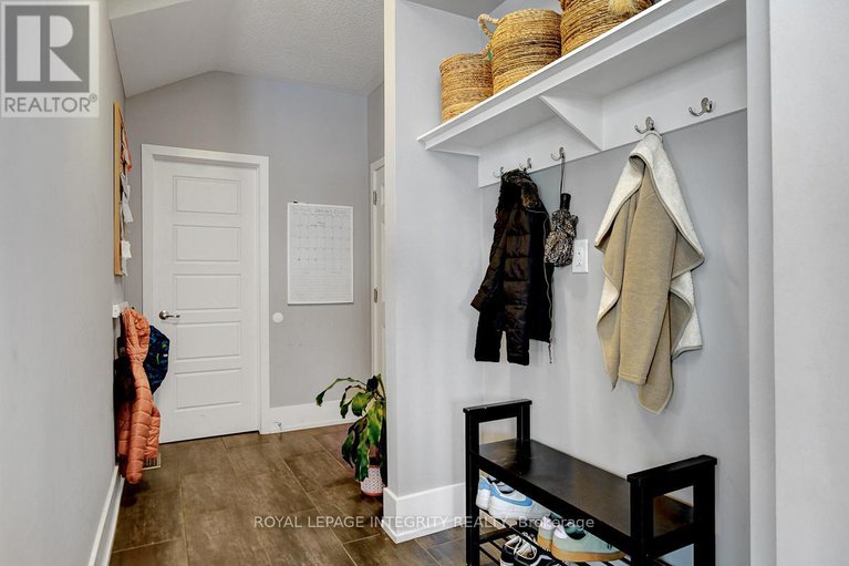 29303298/129-reliance-ridge/emerald-meadowstrailwest/ottawa/ontario/K2V0R3_23