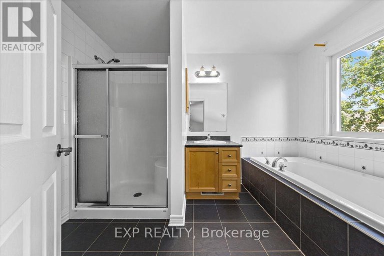 28513335/264-bradwell-way/blossom-parkkemp-parkfindlay-creek/ottawa/ontario/K1T4J2_27