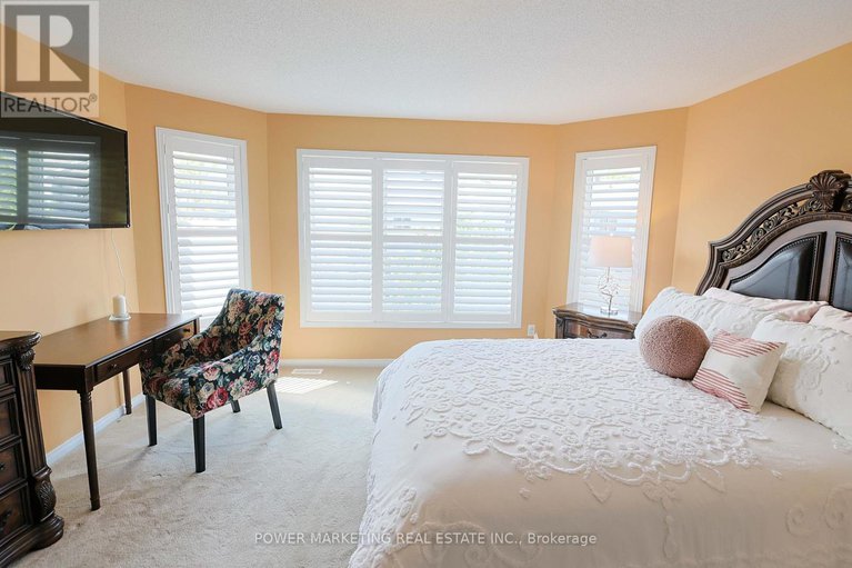 28585317/124-strathcarron-crescent/morgans-grantsouth-march/ottawa/ontario/K2K0C7_30