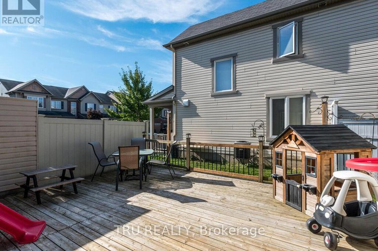 29052301/2757-grand-canal-street/half-moon-bay/ottawa/ontario/K2J0S7_35