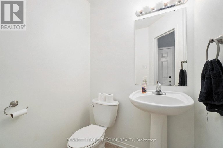 28577156/526-pepperville-crescent-n/emerald-meadowstrailwest/ottawa/ontario/K2M0E5_6