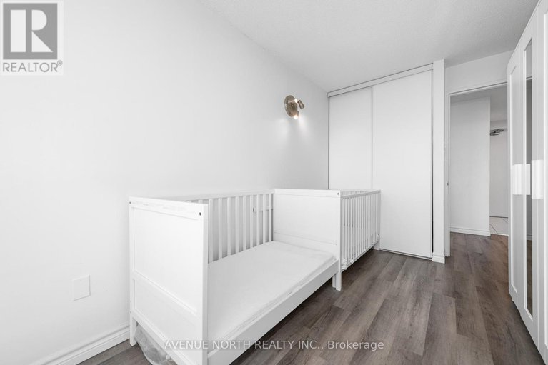 28650132/601-1440-heron-road/heron-gate/ottawa/ontario/K1V0X2_23