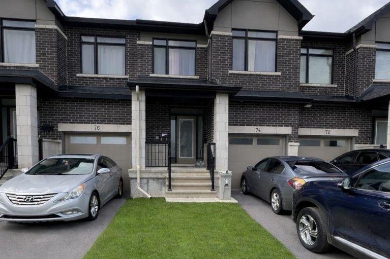 29669021/74-nettle-crescent/leitrim/ottawa/ontario/K1T0W9_1