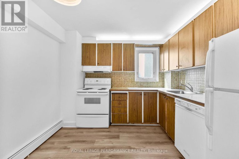 28841583/1003-1171-ambleside-drive/woodroffe/ottawa/ontario/K2B8E1_13