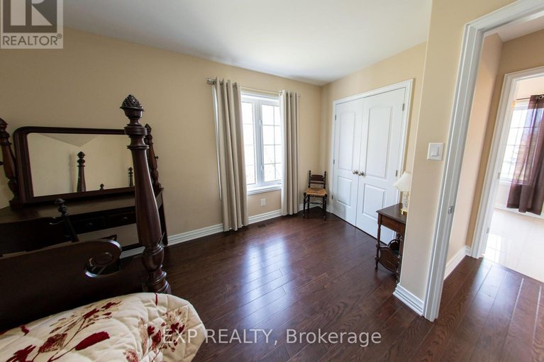 28403297/2754-eagleson-road/btwn-franktown-rd-fallowfield-rd/ottawa/ontario/K2S1B8_40