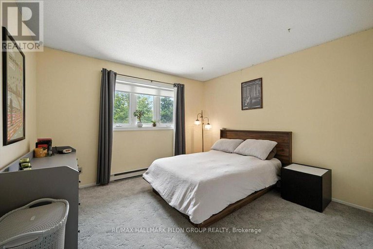 28648912/3351-chilliwack-way/sawmill-creektimbermill/ottawa/ontario/K1T1P4_19