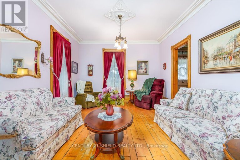 29622783/48-st-george-street-e/alexandria/north-glengarry/ontario/K0C1A0_10