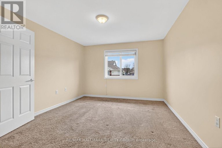 29149507/600-sunbeam-private/richmond/ottawa/ontario/K0A2Z0_29