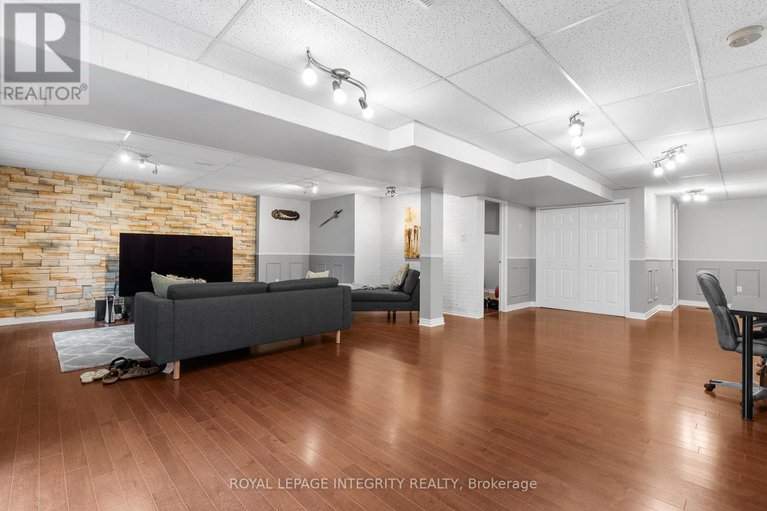 28592977/157-louise-street/town-of-rockland/clarence-rockland/ontario/K4K1R7_32