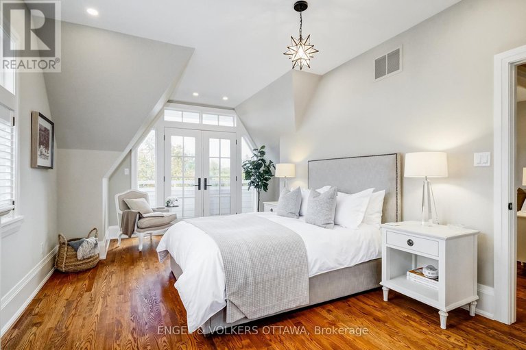 28062589/5651-herwig-place/manotick-south-to-roger-stevens/ottawa/ontario/K4M1B3_31