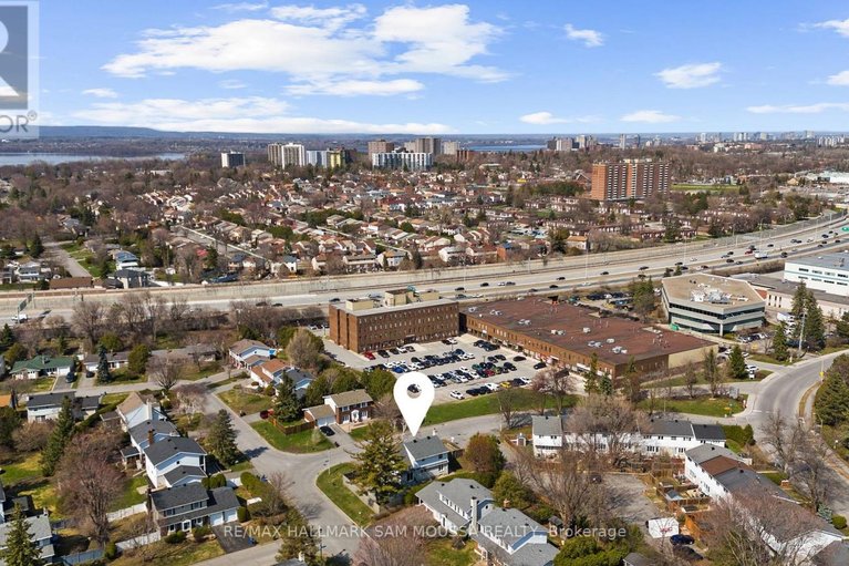 29677666/2750-consul-avenue/bruce-farmgraham-parkqualicumbellands/ottawa/ontario/K2H7H7_41