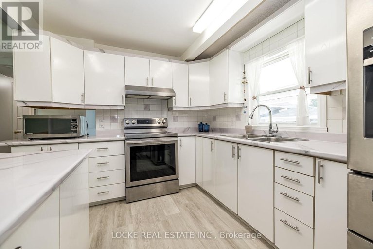 28484093/2180-old-hwy-17-highway/clarencerockland-twp/clarence-rockland/ontario/K4K1K7_14