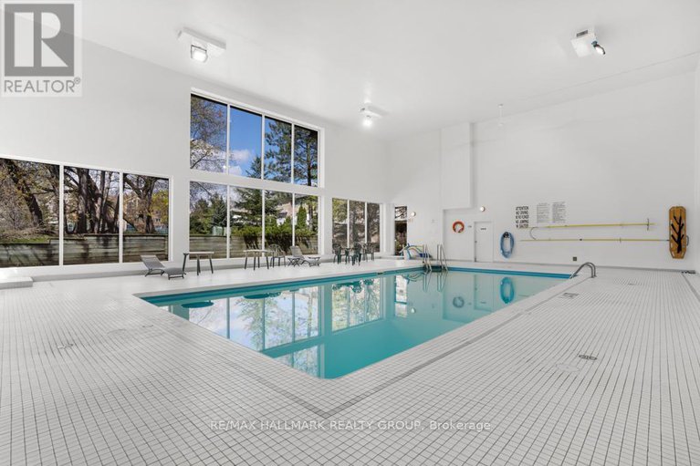28258311/203-270-brittany-drive/viscount-alexander-park/ottawa/ontario/K1K4M3_22