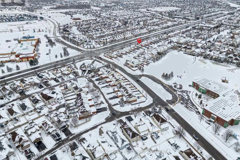 29640319/1096-ballantyne-drive/fallingbrookgardenway-south/ottawa/ontario/K4A4C6_32