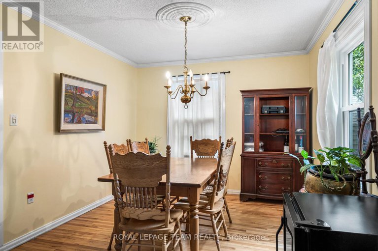 28782909/158-anna-avenue/carlington/ottawa/ontario/K1Z7V2_19