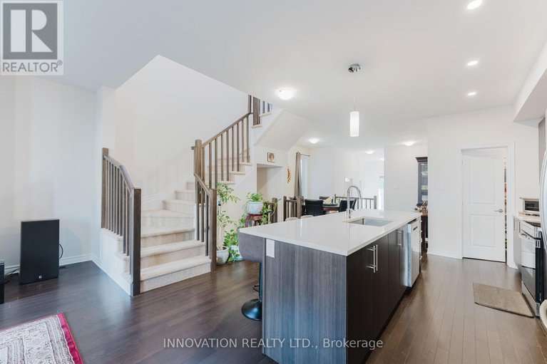 28861165/25-atop-lane/blossom-parkkemp-parkfindlay-creek/ottawa/ontario/K1X1G6_16