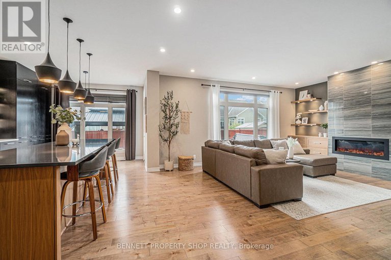 29034502/1870-maple-grove-road/stittsville-north/ottawa/ontario/K2S0W3_11