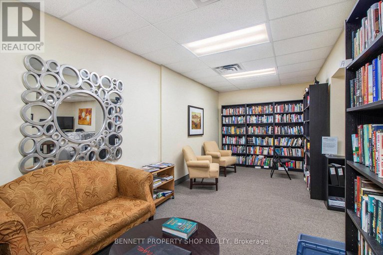 28488835/1201-2951-riverside-drive/mooneys-bayriverside-park/ottawa/ontario/K1V8W6_21