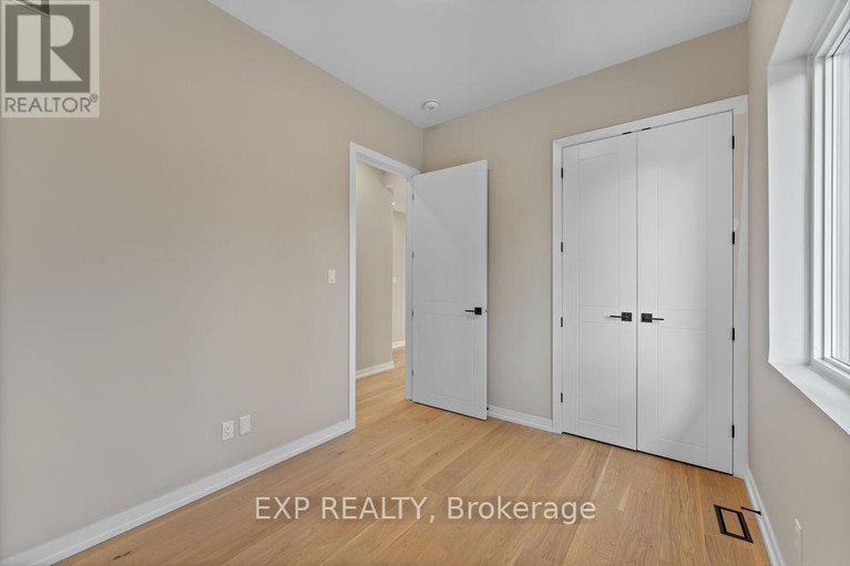 28843557/630-tweedsmuir-avenue/westborohampton-park/ottawa/ontario/K1Z5P5_27