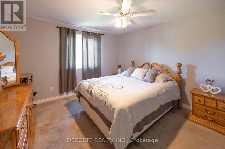 28955272/515-tobin-street/alexandria/north-glengarry/ontario/K0C1A0_17